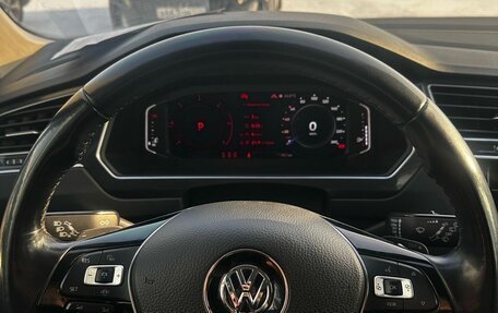 Volkswagen Tiguan II, 2019 год, 2 999 000 рублей, 6 фотография