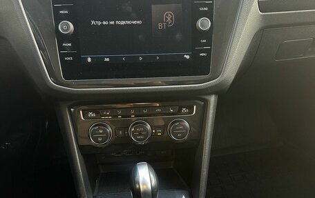 Volkswagen Tiguan II, 2019 год, 2 999 000 рублей, 8 фотография