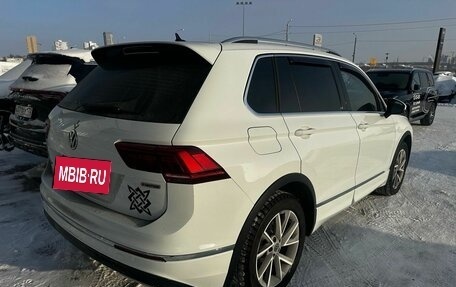 Volkswagen Tiguan II, 2019 год, 2 999 000 рублей, 4 фотография