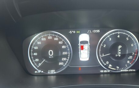 Volvo S90 II рестайлинг, 2017 год, 3 050 000 рублей, 8 фотография