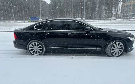 Volvo S90 II рестайлинг, 2017 год, 3 050 000 рублей, 4 фотография
