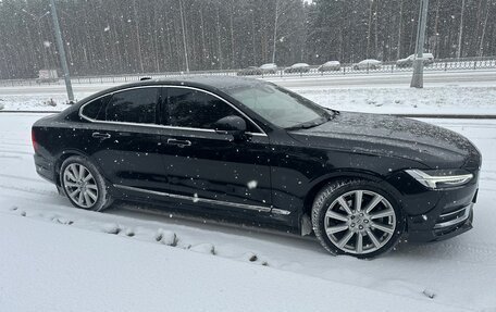 Volvo S90 II рестайлинг, 2017 год, 3 050 000 рублей, 3 фотография