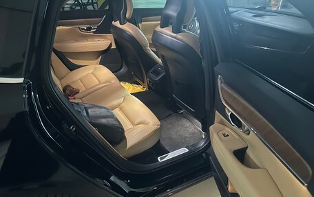 Volvo S90 II рестайлинг, 2017 год, 3 050 000 рублей, 15 фотография