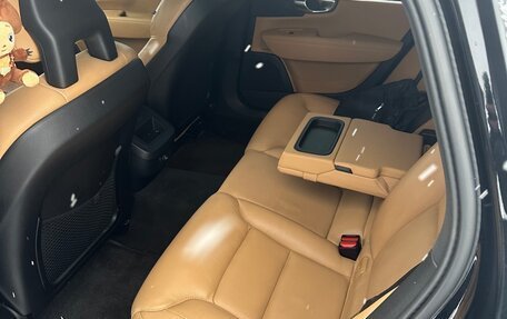 Volvo S90 II рестайлинг, 2017 год, 3 050 000 рублей, 11 фотография