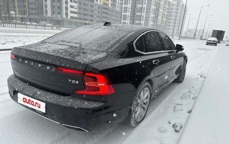 Volvo S90 II рестайлинг, 2017 год, 3 050 000 рублей, 5 фотография