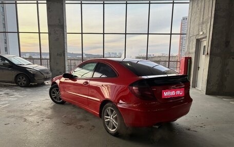 Mercedes-Benz C-Класс, 2002 год, 450 000 рублей, 3 фотография