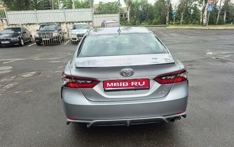 Toyota Camry, 2021 год, 3 100 000 рублей, 1 фотография