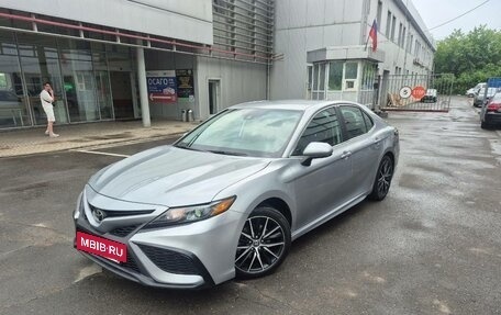 Toyota Camry, 2021 год, 3 100 000 рублей, 6 фотография