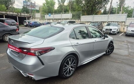 Toyota Camry, 2021 год, 3 100 000 рублей, 8 фотография