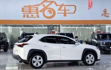 Lexus UX I, 2022 год, 2 645 153 рублей, 3 фотография