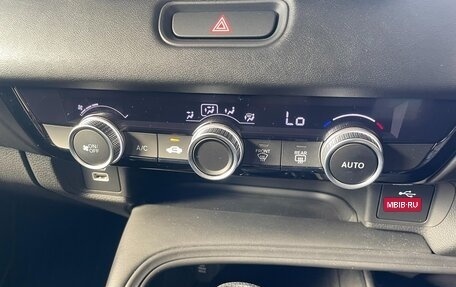 Honda Vezel, 2023 год, 2 490 000 рублей, 16 фотография