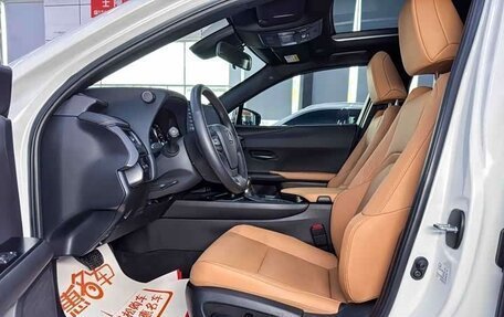 Lexus UX I, 2022 год, 2 645 153 рублей, 8 фотография