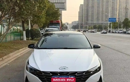 Hyundai Elantra, 2022 год, 1 255 100 рублей, 2 фотография