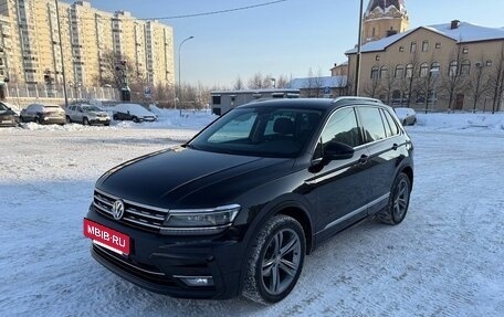 Volkswagen Tiguan II, 2017 год, 2 570 000 рублей, 2 фотография