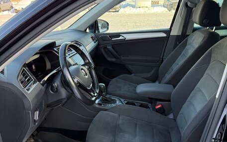 Volkswagen Tiguan II, 2017 год, 2 570 000 рублей, 16 фотография