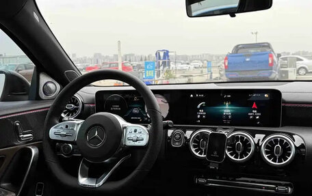 Mercedes-Benz A-Класс, 2019 год, 1 548 370 рублей, 12 фотография