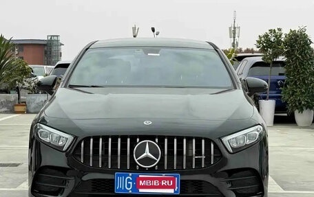 Mercedes-Benz A-Класс, 2019 год, 1 548 370 рублей, 2 фотография