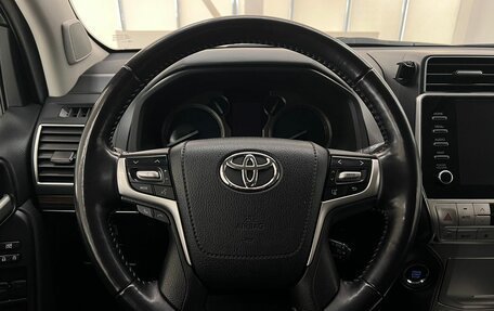 Toyota Land Cruiser Prado 150 рестайлинг 2, 2021 год, 6 180 000 рублей, 16 фотография