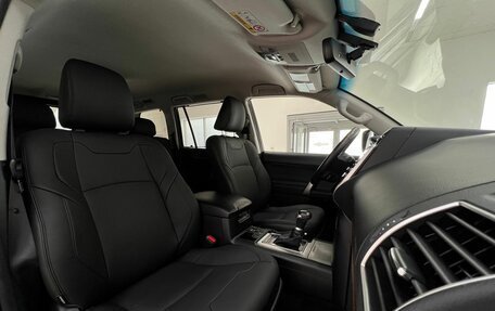 Toyota Land Cruiser Prado 150 рестайлинг 2, 2021 год, 6 180 000 рублей, 13 фотография