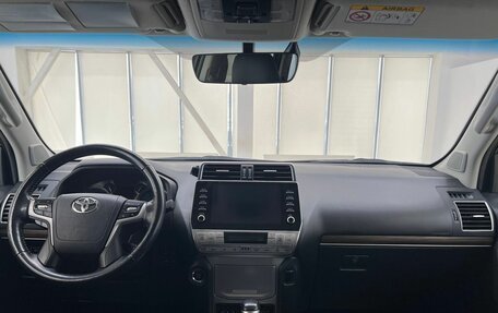 Toyota Land Cruiser Prado 150 рестайлинг 2, 2021 год, 6 180 000 рублей, 14 фотография