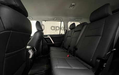 Toyota Land Cruiser Prado 150 рестайлинг 2, 2021 год, 6 180 000 рублей, 37 фотография