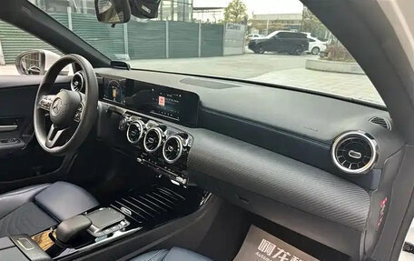 Mercedes-Benz A-Класс, 2022 год, 1 780 003 рублей, 13 фотография