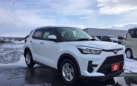 Toyota Raize I, 2021 год, 1 450 008 рублей, 5 фотография