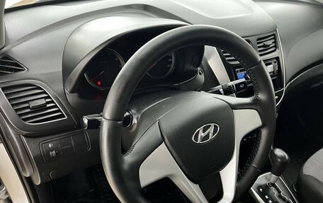 Hyundai Solaris II рестайлинг, 2014 год, 997 000 рублей, 19 фотография