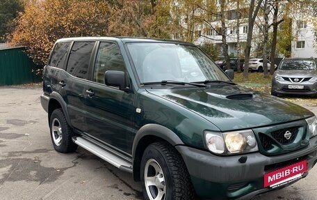 Nissan Terrano II рестайлинг, 2001 год, 650 000 рублей, 2 фотография