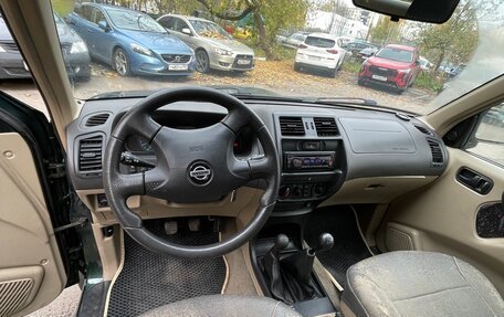 Nissan Terrano II рестайлинг, 2001 год, 650 000 рублей, 14 фотография