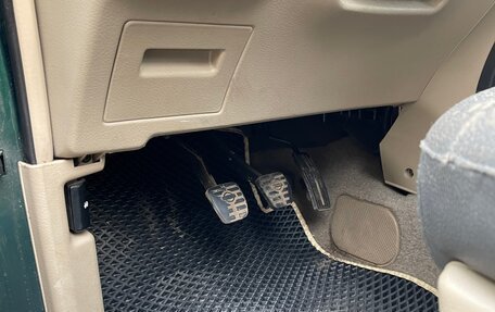 Nissan Terrano II рестайлинг, 2001 год, 650 000 рублей, 18 фотография