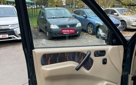 Nissan Terrano II рестайлинг, 2001 год, 650 000 рублей, 9 фотография