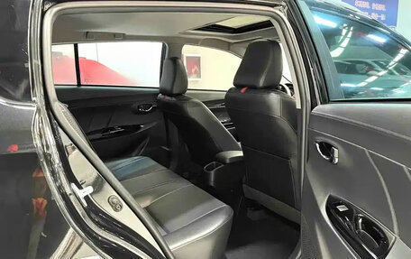 Toyota Yaris XP150 рестайлинг, 2022 год, 1 001 000 рублей, 14 фотография