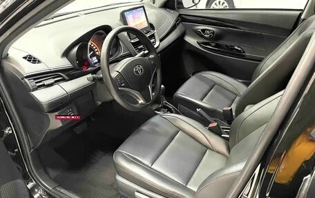 Toyota Yaris XP150 рестайлинг, 2022 год, 1 001 000 рублей, 12 фотография