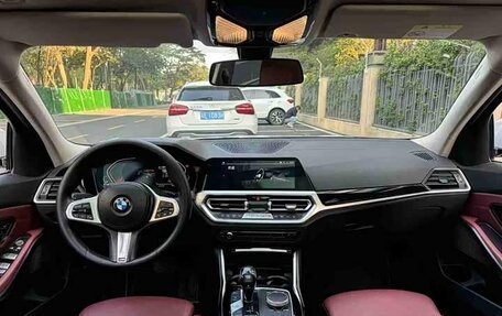 BMW 3 серия, 2021 год, 2 649 978 рублей, 9 фотография