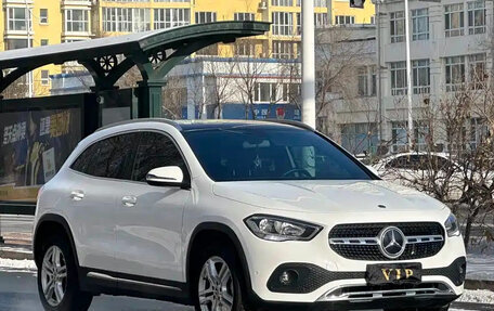 Mercedes-Benz GLA, 2023 год, 2 563 000 рублей, 3 фотография