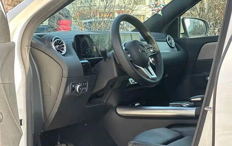 Mercedes-Benz GLA, 2023 год, 2 563 000 рублей, 16 фотография