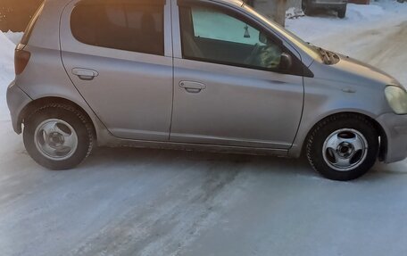 Toyota Vitz, 2001 год, 380 000 рублей, 3 фотография