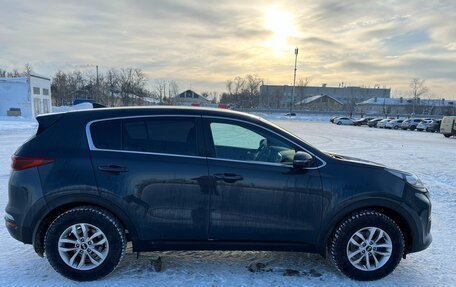 KIA Sportage IV рестайлинг, 2020 год, 2 300 000 рублей, 4 фотография