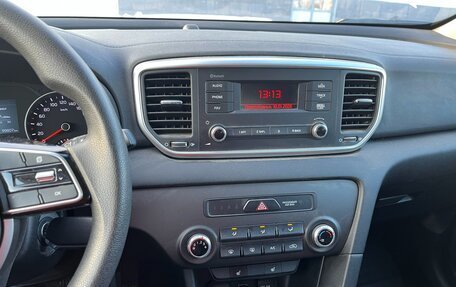 KIA Sportage IV рестайлинг, 2020 год, 2 300 000 рублей, 7 фотография