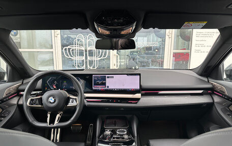 BMW 5 серия, 2024 год, 9 451 000 рублей, 16 фотография