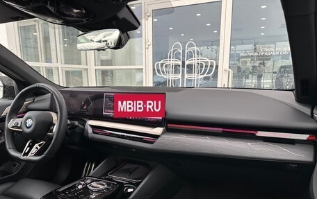 BMW 5 серия, 2024 год, 9 451 000 рублей, 17 фотография