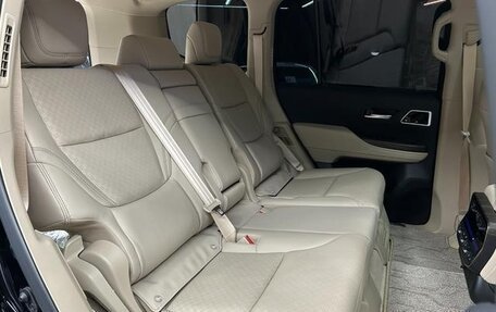 Toyota Land Cruiser, 2022 год, 13 980 586 рублей, 24 фотография