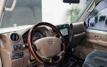 Toyota Land Cruiser 70, 2016 год, 11 350 586 рублей, 9 фотография