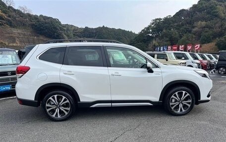 Subaru Forester, 2022 год, 2 090 000 рублей, 8 фотография