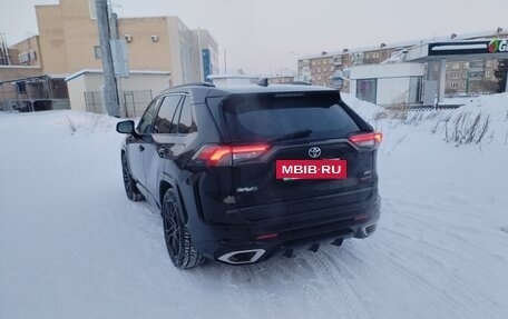 Toyota RAV4, 2021 год, 3 500 000 рублей, 4 фотография