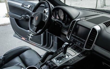 Porsche Cayenne III, 2010 год, 2 100 000 рублей, 10 фотография