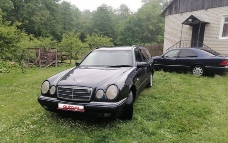 Mercedes-Benz E-Класс, 1997 год, 560 000 рублей, 1 фотография