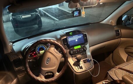 KIA Carnival III, 2009 год, 1 350 000 рублей, 24 фотография