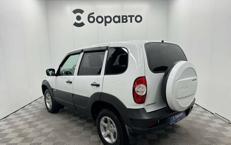 Chevrolet Niva I рестайлинг, 2018 год, 937 500 рублей, 5 фотография